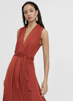 Vestido largo escote pico