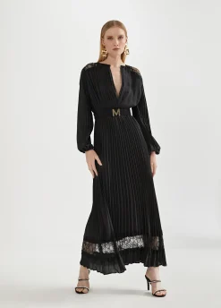 Vestido largo plisado y encaje