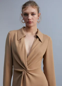 Vestido midi nudo