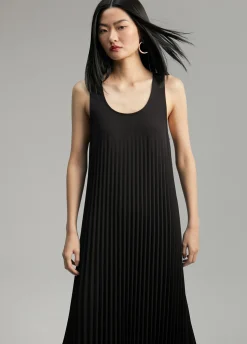 Vestido sin manga plisado