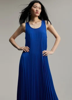 Vestido sin manga plisado