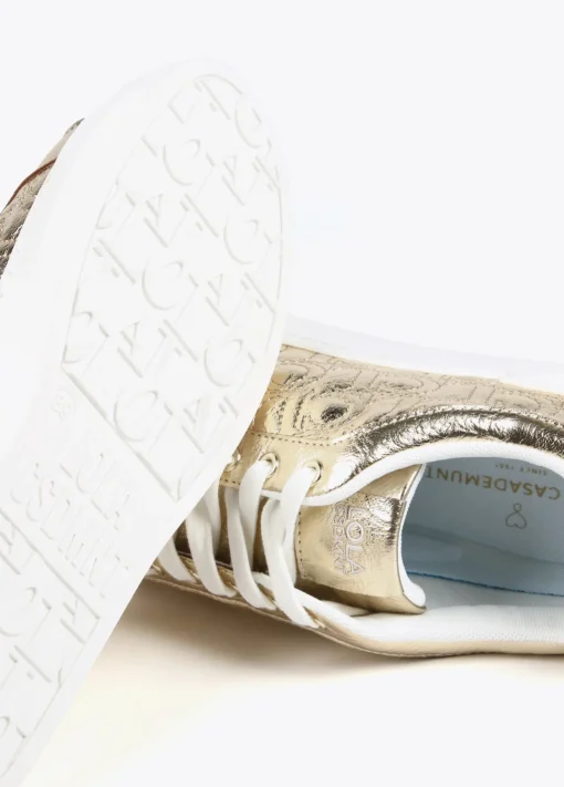 Zapatillas deportivas metalizadas