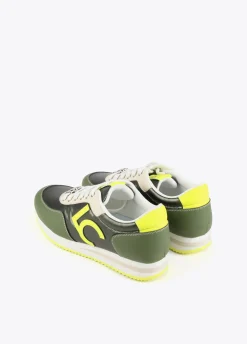 Zapatillas deportivas verdes y lima