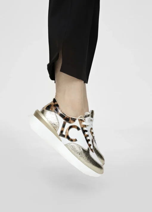 Zapatillas sneakers detalles animal print