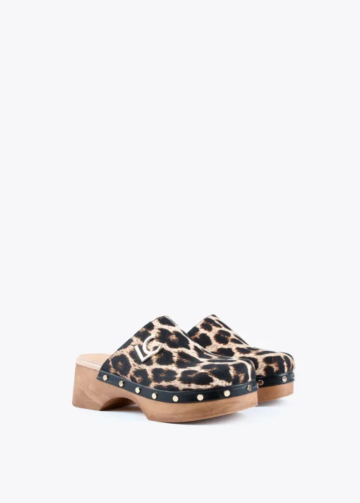 Zueco con estampado animal