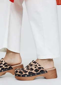 Zueco con estampado animal